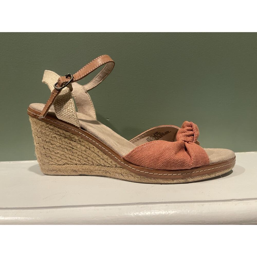 Bass MARY Wedge Sandal Fabric Upper Ankle Strap Coral Size 9
